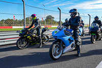 donington-no-limits-trackday;donington-park-photographs;donington-trackday-photographs;no-limits-trackdays;peter-wileman-photography;trackday-digital-images;trackday-photos